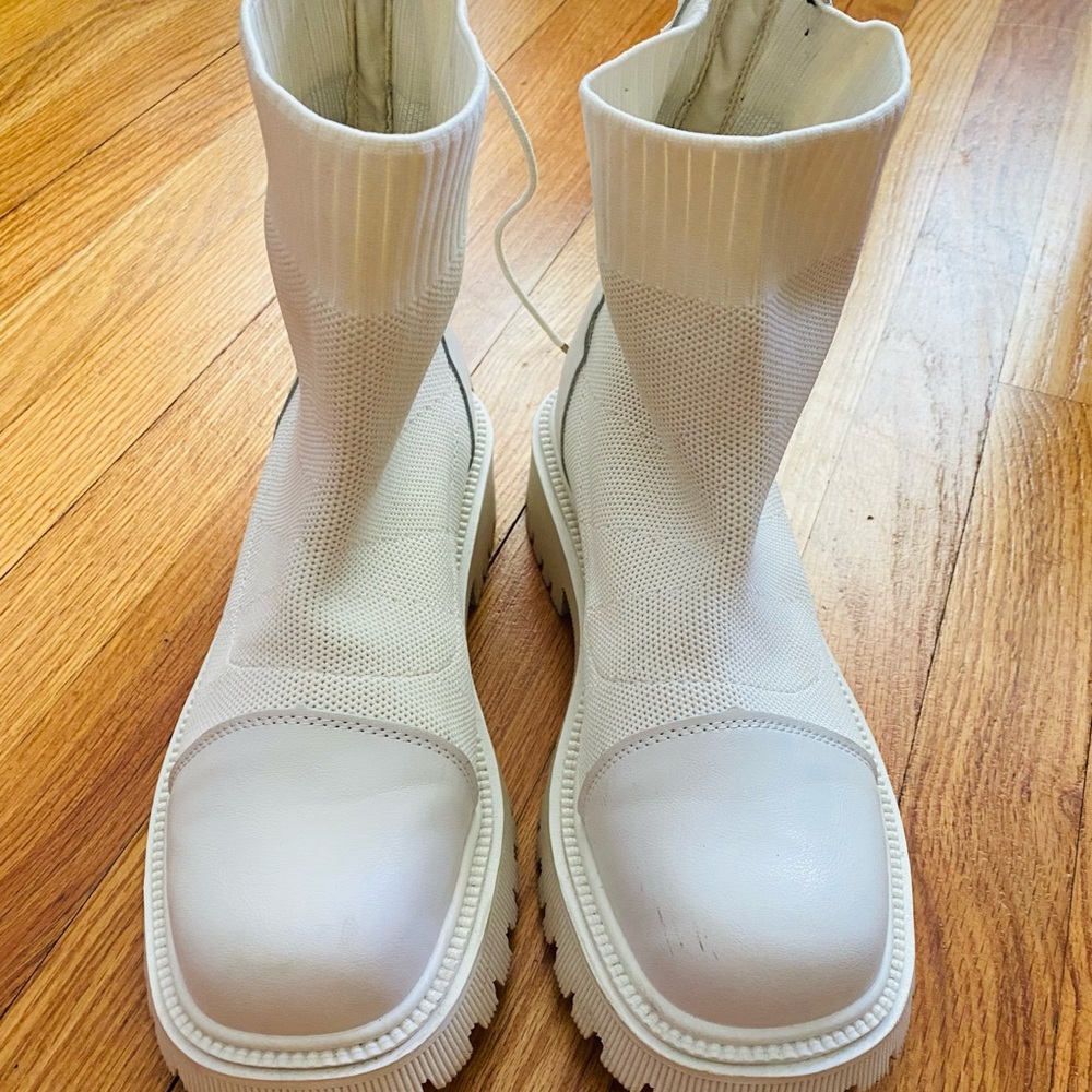 Stylish Off White Ankle Boots